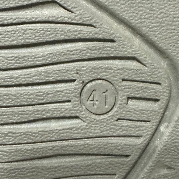 Dansko Cindy Sandals Women's EU 41‎ US 10.5 Taupe Leather Studded Comfort Shoes - Picture 11 of 12